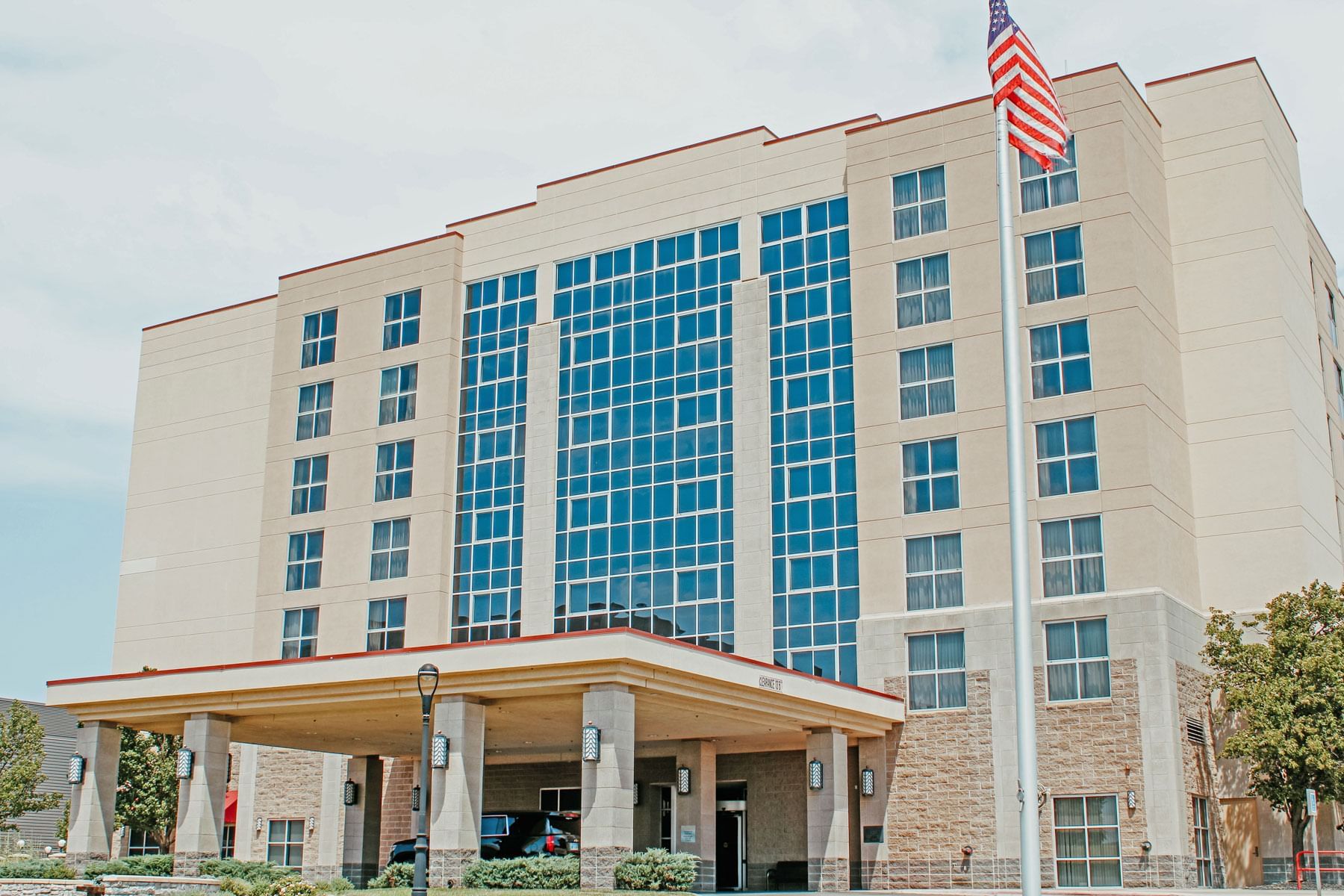 hotel topeka
